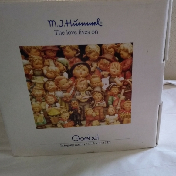 Puppy Love Goebel Hummel Display Plaque #767 TMK7 60 year anniversary w box - Picture 3 of 10